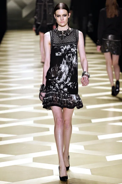 Look 34